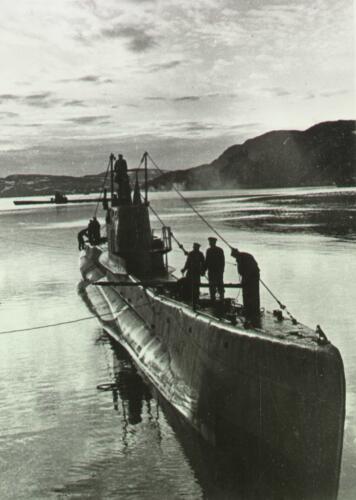Подводная лодка типа «М» («малютка») выходит в боевой поход